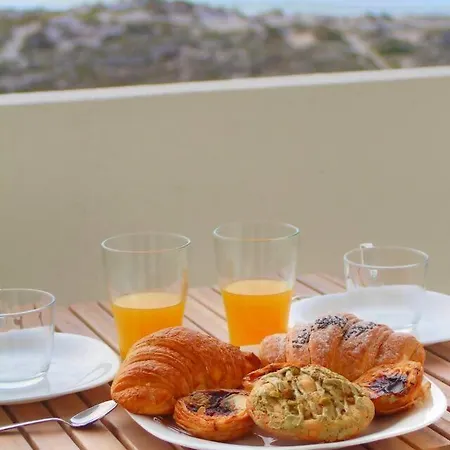 아파트 Baleal Ocean Breeze *